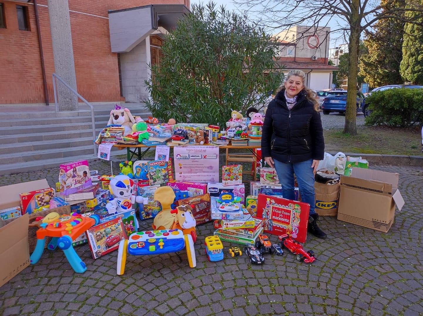 Copertina per Giocattoli per i bambini ucraini, la solidarietà di Cervignano aiuta il Burlo